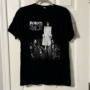 Vintage Robyn and Royksopp Concert T Shirt Medium